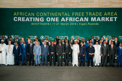 Quarante-quatre pays africains ont signé mercredi 21 mars à Kigali un accord créant une zone de libre-échange continentale (ZLEC). Si ce projet pour développer le commerce intra-africain est indispensable pour la prospérité du continent, les obstacles restent nombreux.