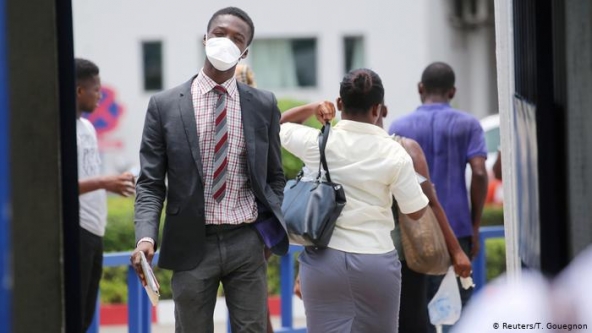 Les États africains s’activent pour freiner la propagation du virus. Plusieurs nouveaux cas ont été détectés sur le continent entre samedi 14 et dimanche 15 mars.