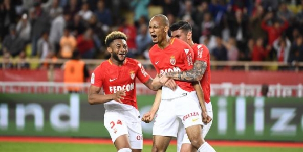 Fabinho, le milieu de terrain de Monaco, s'est réjoui de la victoire de Monaco face à Saint-Étienne (1-0) qui, combinée à la défaite de Lyon à Strasbourg (2-3), permet à Monaco de reprendre la deuxième place du classement.