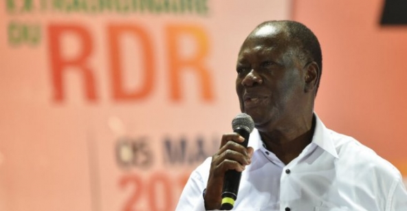 Le Rassemblement des républicains (RDR), parti du président Alassane Ouattara, a voté samedi pour la formation d'un "parti unifié" avec ses alliés du PDCI, et pour une primaire avant la présidentielle de 2020.
