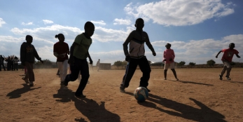 En Afrique, quand le rêve de football aboutit à « la traite d’êtres humains »