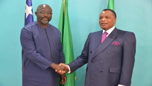 Congo : George Weah accueilli par Denis Sassou-Nguesso à Brazzaville