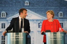 Macron et Merkel d’accord pour un «budget de la zone Euro»