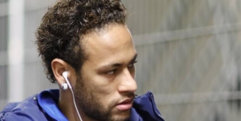 Foot - L1 - Neymar - Le PSG dément une demande d'augmentation par Neymar pour rester