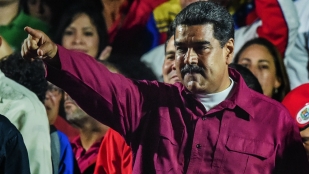 Venezuela: Nicolas Maduro largement réélu, ses opposants rejettent les résultats