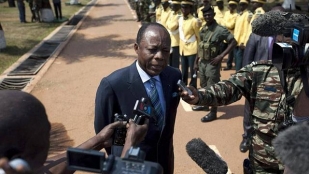 Congo : à l'ouverture de son procès, le général Mokoko invoque son immunité