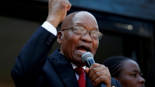 Afrique du Sud: le procès Zuma ajourné, l'ANC divisée