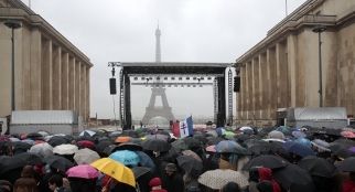 À Paris, des manifestants dénoncent les attaques occidentales contre la Syrie (photos)